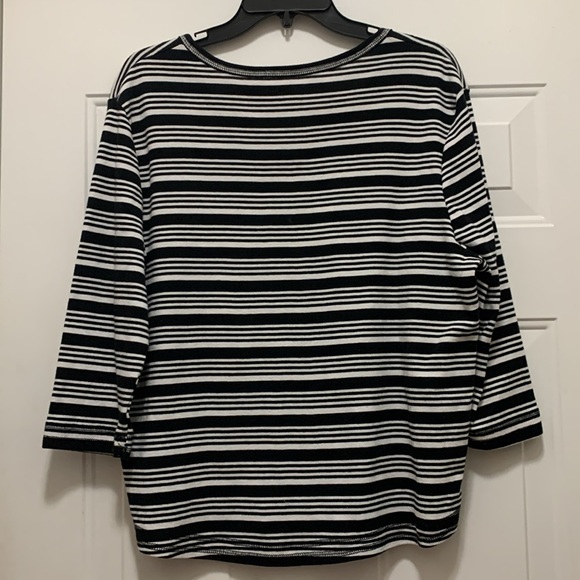 4/$10 Black/white size XL petite cotton blend top - Picture 5 of 5